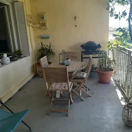 Le Mas De La Treille منزل للإقامة Cavillargues